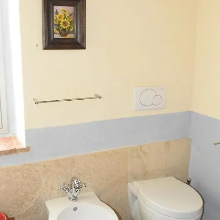 La Del Vino Nobile Bed & Breakfast 4*